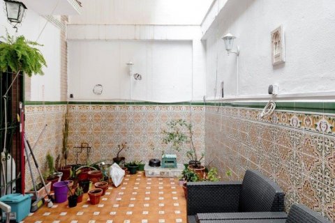 Casa adosada en venta en Sevilla, España 6 dormitorios, 165 m2 No. 62998 - foto 22