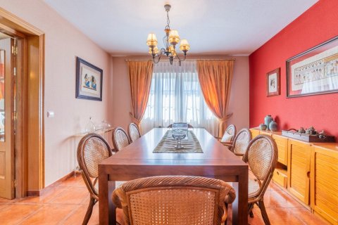 Villa en venta en Las Rozas de Madrid, Madrid, España 7 dormitorios, 405 m2 No. 62018 - foto 13