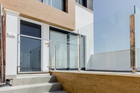 Casa adosada en venta Guardamar del Segura, Alicante, España 3 dormitorios, 167 m2 No. 49943 - foto 28