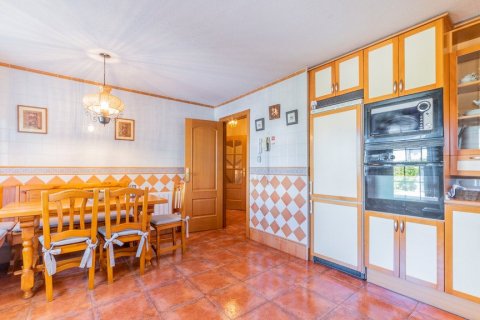 Villa en venta en Las Rozas de Madrid, Madrid, España 7 dormitorios, 405 m2 No. 62018 - foto 19