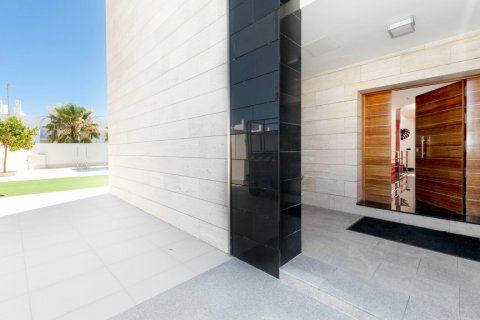 Villa en venta en Conil de la Frontera, Cádiz, España 6 dormitorios, 671.63 m2 No. 62355 - foto 16