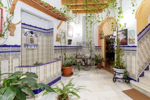 Casa adosada en venta en Jerez de la Frontera, Cádiz, España 3 dormitorios, 550.3 m2 No. 62057 - foto 5