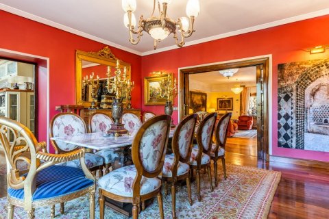 Villa en venta en Pozuelo de Alarcón, Madrid, España 6 dormitorios, 582 m2 No. 62287 - foto 10