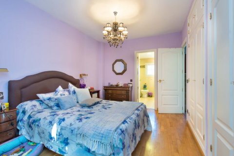 Villa en venta en Madrid, España 4 dormitorios, 255 m2 No. 62196 - foto 18