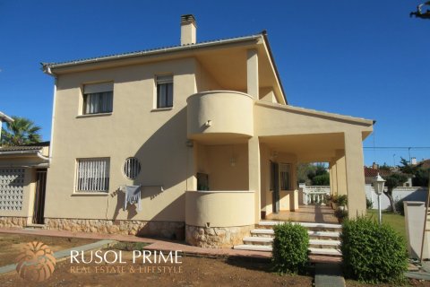 Talo myytävänä Coma-Ruga, Tarragona, Espanja, 4 makuuhuonetta, 180 m2 No. 11991 - kuva 3