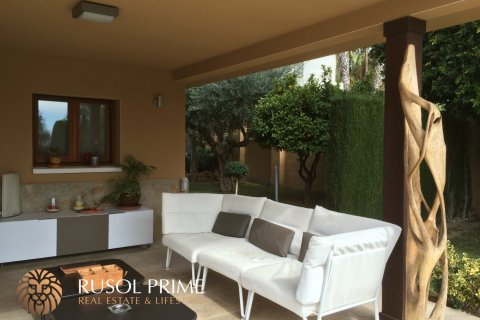 Talo myytävänä Coma-Ruga, Tarragona, Espanja, 5 makuuhuonetta, 323 m2 No. 11645 - kuva 12