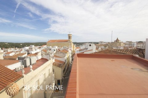 Huoneisto myytävänä Mahon, Menorca, Espanja, 5 makuuhuonetta, 321 m2 No. 11230 - kuva 3