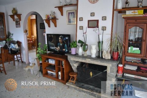 Talo myytävänä Coma-Ruga, Tarragona, Espanja, 5 makuuhuonetta, 320 m2 No. 11616 - kuva 3