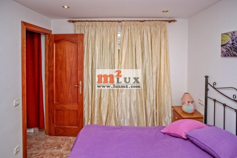 Huoneisto myytävänä Sant Feliu de Guixols, Girona, Espanja, 3 makuuhuonetta, 68 m2 No. 16705 - kuva 22