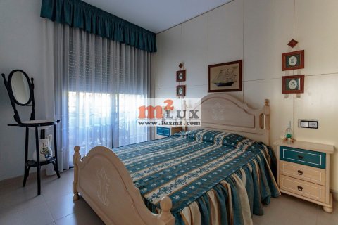 Huoneisto myytävänä Platja D'aro, Girona, Espanja, 3 makuuhuonetta, 89 m2 No. 16849 - kuva 7