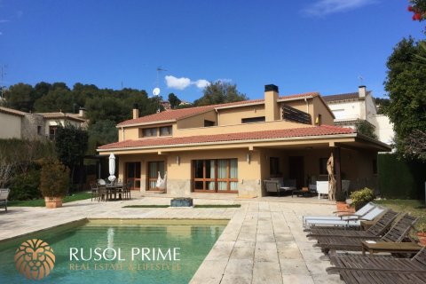 Talo myytävänä Coma-Ruga, Tarragona, Espanja, 5 makuuhuonetta, 323 m2 No. 11645 - kuva 13