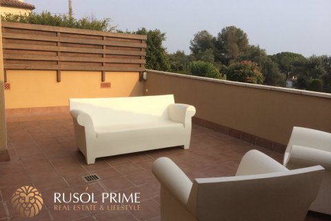 Talo myytävänä Coma-Ruga, Tarragona, Espanja, 5 makuuhuonetta, 323 m2 No. 11645 - kuva 19