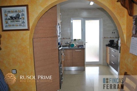Talo myytävänä Coma-Ruga, Tarragona, Espanja, 5 makuuhuonetta, 320 m2 No. 11616 - kuva 17