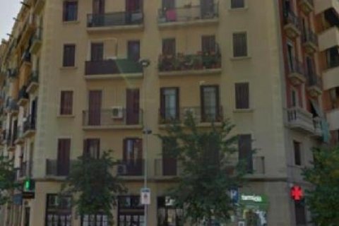 Liikekiinteistö myytävänä Barcelona, Espanja , 1096 m2 No. 11529 - kuva 1