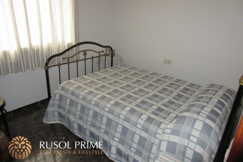 Talo myytävänä El Vendrell, Tarragona, Espanja, 4 makuuhuonetta, 160 m2 No. 11626 - kuva 18