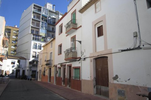 Kaupunkipientalo myytävänä Calpe, Alicante, Espanja, 8 makuuhuonetta, 405 m2 No. 24940 - kuva 4