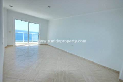 Huoneisto myytävänä San Eugenio, Tenerife, Espanja, 3 makuuhuonetta, 192 m2 No. 24371 - kuva 21