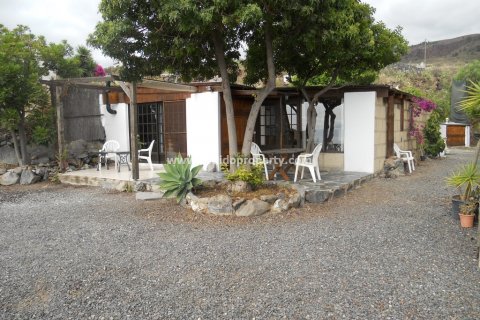 Finca myytävänä Guia de Isora, Tenerife, Espanja, 4 makuuhuonetta, 110 m2 No. 24357 - kuva 18