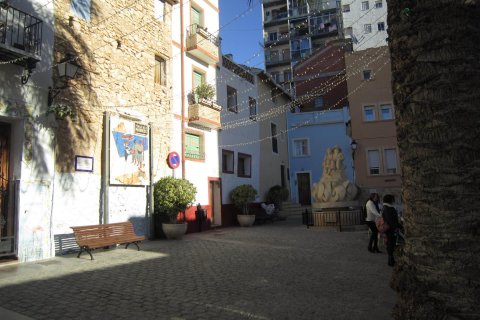 Kaupunkipientalo myytävänä Calpe, Alicante, Espanja, 8 makuuhuonetta, 405 m2 No. 24940 - kuva 2