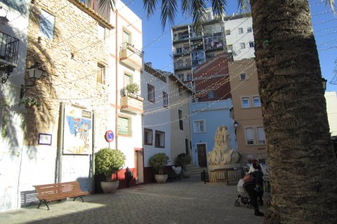 Kaupunkipientalo myytävänä Calpe, Alicante, Espanja, 8 makuuhuonetta, 405 m2 No. 24940 - kuva 3