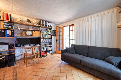 Finca myytävänä Estepona, Malaga, Espanja, 2 makuuhuonetta, 110 m2 No. 21024 - kuva 5