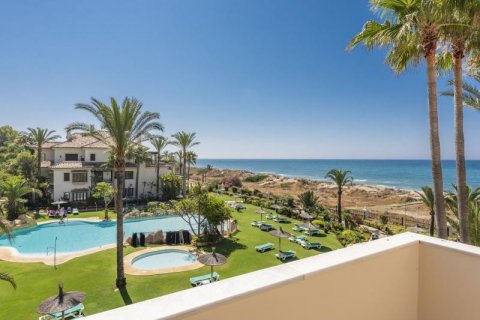 Kattohuoneisto myytävänä Marbella, Malaga, Espanja, 4 makuuhuonetta, 334 m2 No. 20895 - kuva 1