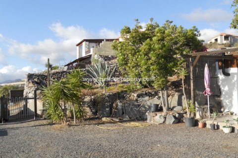 Finca myytävänä Guia de Isora, Tenerife, Espanja, 4 makuuhuonetta, 110 m2 No. 24357 - kuva 3