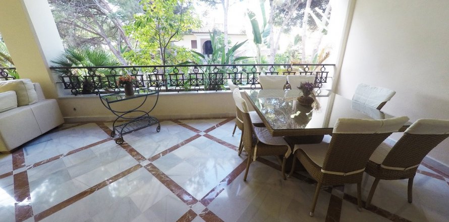 Huoneisto Marbella, Malaga, Espanja 3 makuuhuonetta, 250 m2 No. 20856