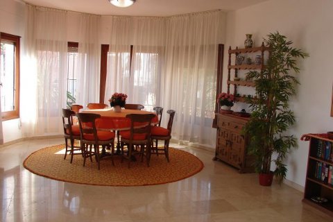 Huvila myytävänä Calpe, Alicante, Espanja, 3 makuuhuonetta, 250 m2 No. 25080 - kuva 14