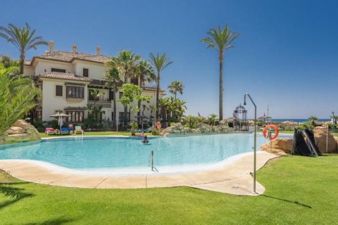 Kattohuoneisto myytävänä Marbella, Malaga, Espanja, 4 makuuhuonetta, 334 m2 No. 20895 - kuva 2