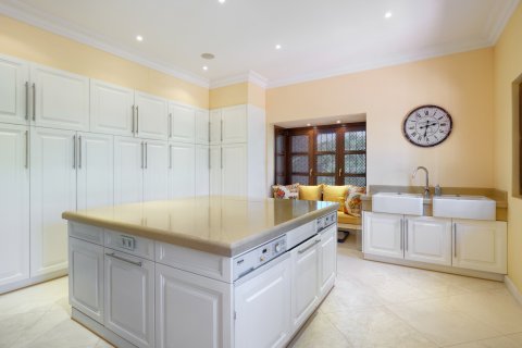 Huvila myytävänä Benahavis, Malaga, Espanja, 5 makuuhuonetta, 1025 m2 No. 29820 - kuva 18