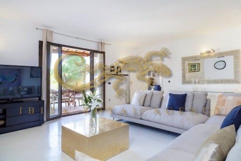 Huvila myytävänä Santa Eulalia Del Rio, Ibiza, Espanja, 11 makuuhuonetta, 710 m2 No. 30811 - kuva 25