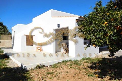 Huvila vuokrattavana Sant Joan de Labritja, Ibiza, Espanja, 4 makuuhuonetta, 240 m2 No. 30846 - kuva 5