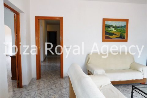 Huvila vuokrattavana San Antonio De Portmany, Ibiza, Espanja, 4 makuuhuonetta, 230 m2 No. 30878 - kuva 12