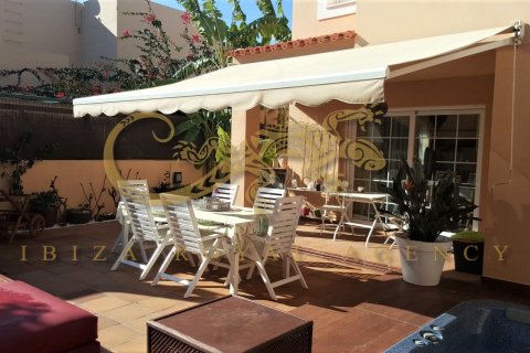 Talo myytävänä Talamanca, Ibiza, Espanja, 4 makuuhuonetta, 200 m2 No. 30862 - kuva 12