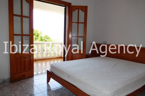 Huvila vuokrattavana San Antonio De Portmany, Ibiza, Espanja, 4 makuuhuonetta, 230 m2 No. 30878 - kuva 15