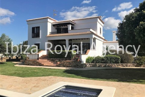 Huvila vuokrattavana Sant Josep de sa Talaia, Ibiza, Espanja, 3 makuuhuonetta, 300 m2 No. 30877 - kuva 2