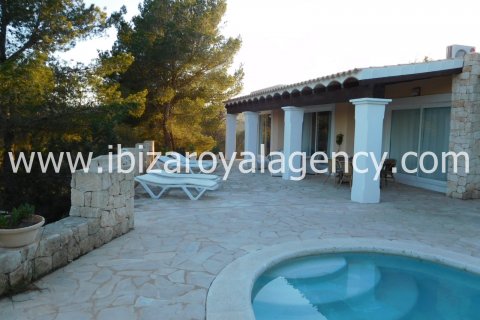 Huvila vuokrattavana Sant Miquel de Balansat, Ibiza, Espanja, 3 makuuhuonetta, 250 m2 No. 30889 - kuva 3