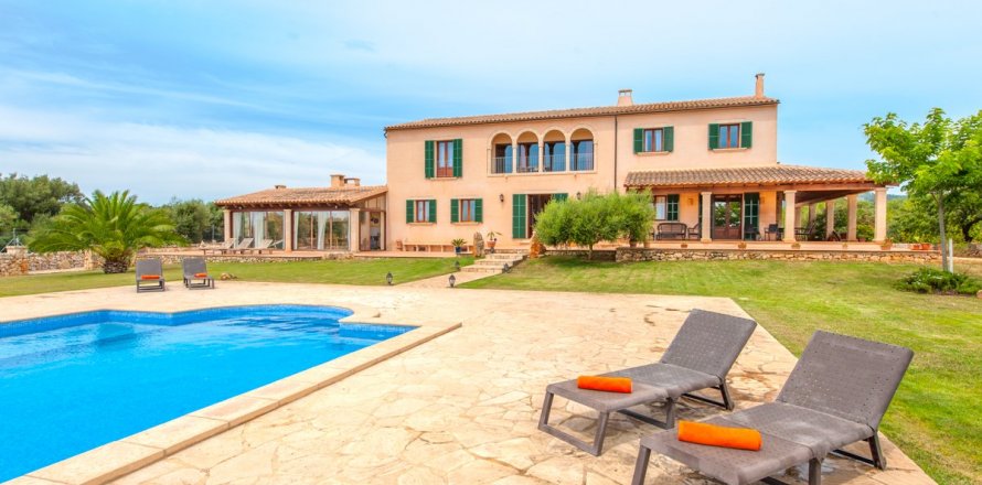 Finca Portocolom, Mallorca, Espanja 6 makuuhuonetta, 602 m2 No. 32445