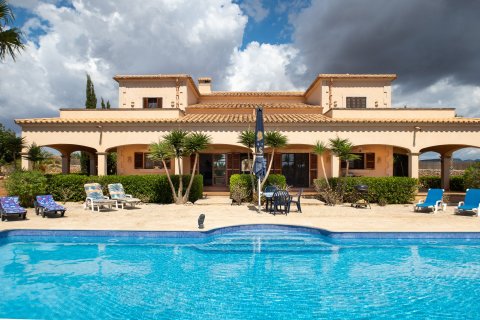 Finca myytävänä Santanyi, Mallorca, Espanja, 6 makuuhuonetta, 596 m2 No. 32743 - kuva 23