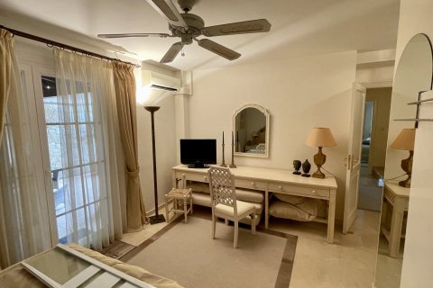 Huoneisto vuokrattavana Illetes (Ses), Mallorca, Espanja, 3 makuuhuonetta, 180 m2 No. 33179 - kuva 11