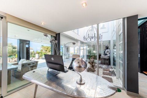 Huvila myytävänä Sa Torre, Mallorca, Espanja, 4 makuuhuonetta, 546 m2 No. 32640 - kuva 18