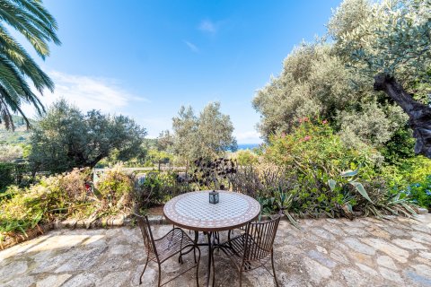 Finca myytävänä Deia, Mallorca, Espanja, 4 makuuhuonetta, 214 m2 No. 32219 - kuva 2