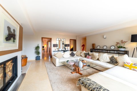 Huvila myytävänä Sol De Mallorca, Mallorca, Espanja, 4 makuuhuonetta, 439 m2 No. 32613 - kuva 2