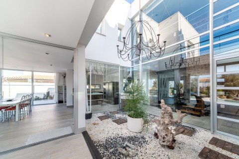 Huvila myytävänä Sa Torre, Mallorca, Espanja, 4 makuuhuonetta, 546 m2 No. 32640 - kuva 2