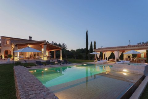 Finca myytävänä Pollenca, Mallorca, Espanja, 4 makuuhuonetta, 410 m2 No. 33070 - kuva 7