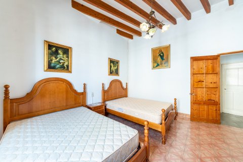 Kaupunkipientalo myytävänä Andratx, Mallorca, Espanja, 7 makuuhuonetta, 600 m2 No. 32829 - kuva 11