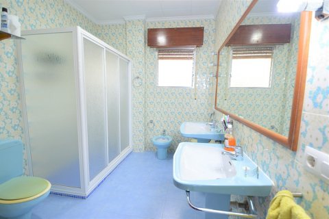 Huvila myytävänä Campoamor, Alicante, Espanja, 8 makuuhuonetta, 321 m2 No. 35313 - kuva 9
