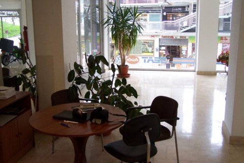 Liikekiinteistö vuokrattavana Donostia-San Sebastian, Gipuzkoa, Espanja , 100 m2 No. 24714 - kuva 10