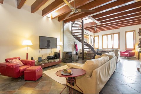 Kaupunkipientalo myytävänä Mahon, Menorca, Espanja, 8 makuuhuonetta, 698 m2 No. 24191 - kuva 5